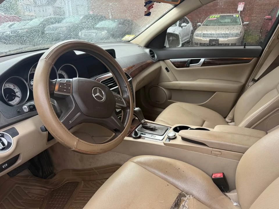 2013 Mercedes-Benz W204 C-Class - Image 5 of 8