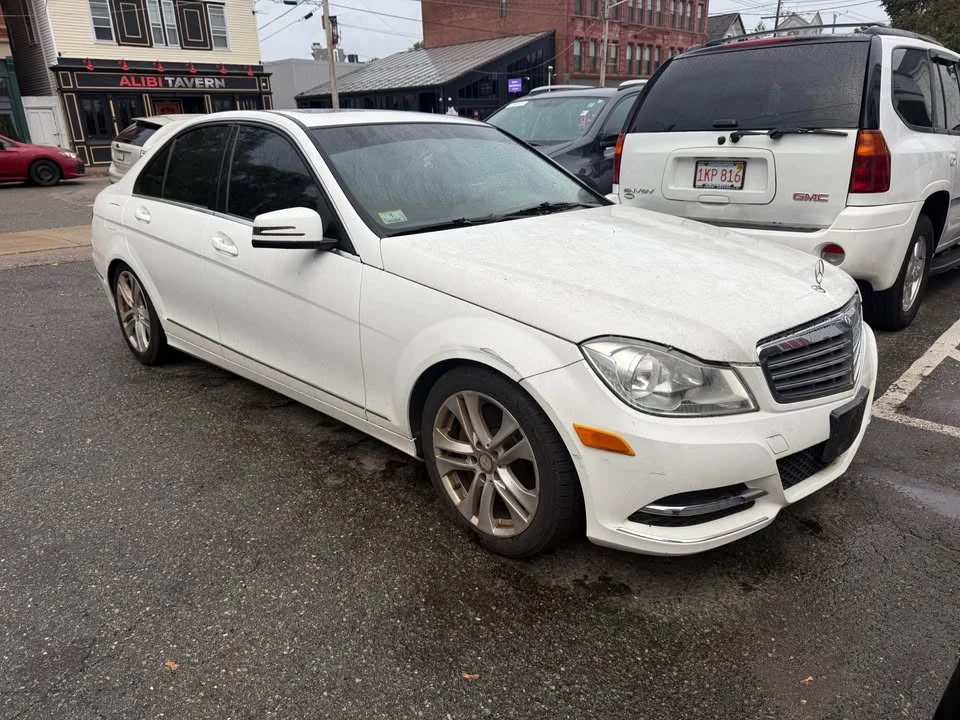2013 Mercedes-Benz W204 C-Class - Image 2 of 8