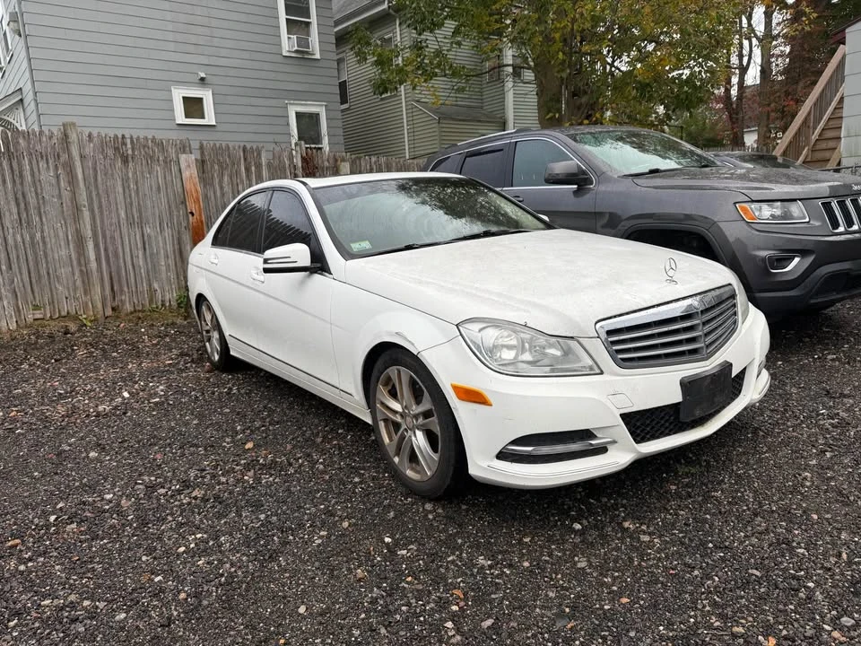2013 Mercedes-Benz W204 C-Class - Image 8 of 8