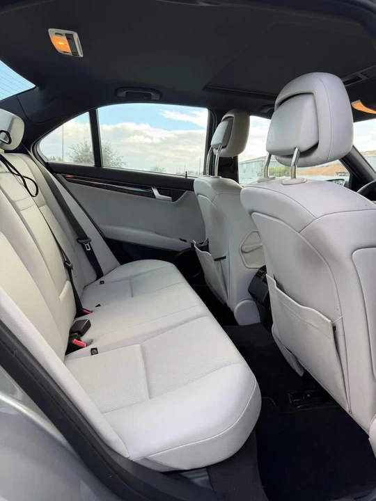 2013 Mercedes-Benz W204 C-Class - Image 13 of 17