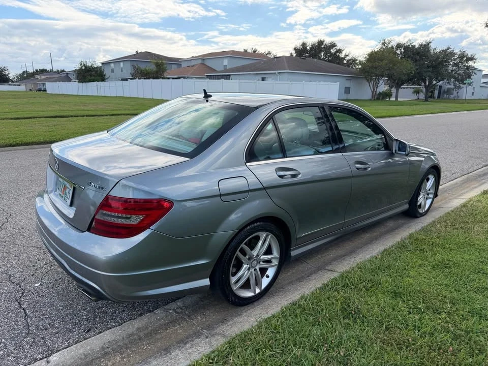 2013 Mercedes-Benz W204 C-Class - Image 12 of 17