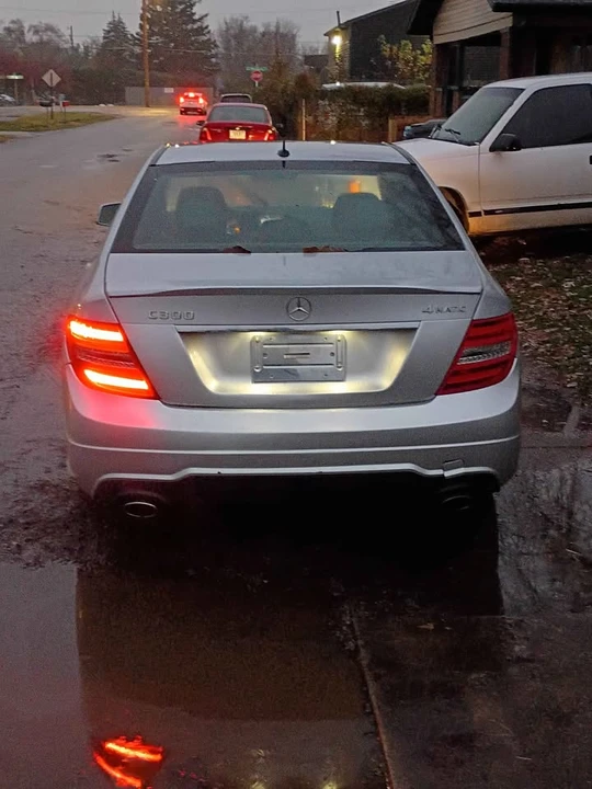 2013 Mercedes-Benz W204 C-Class - Image 2 of 5