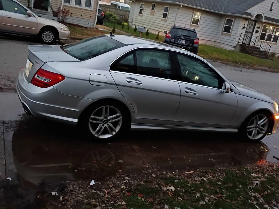 2013 Mercedes-Benz W204 C-Class - Image 4 of 5