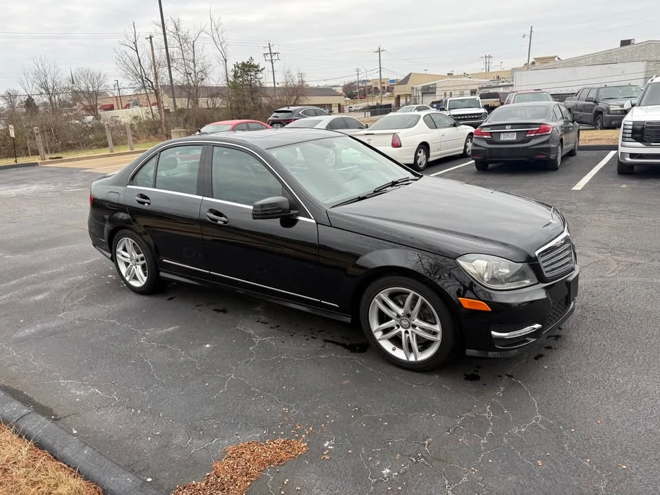 2013 Mercedes-Benz W204 C-Class - Image 2 of 9