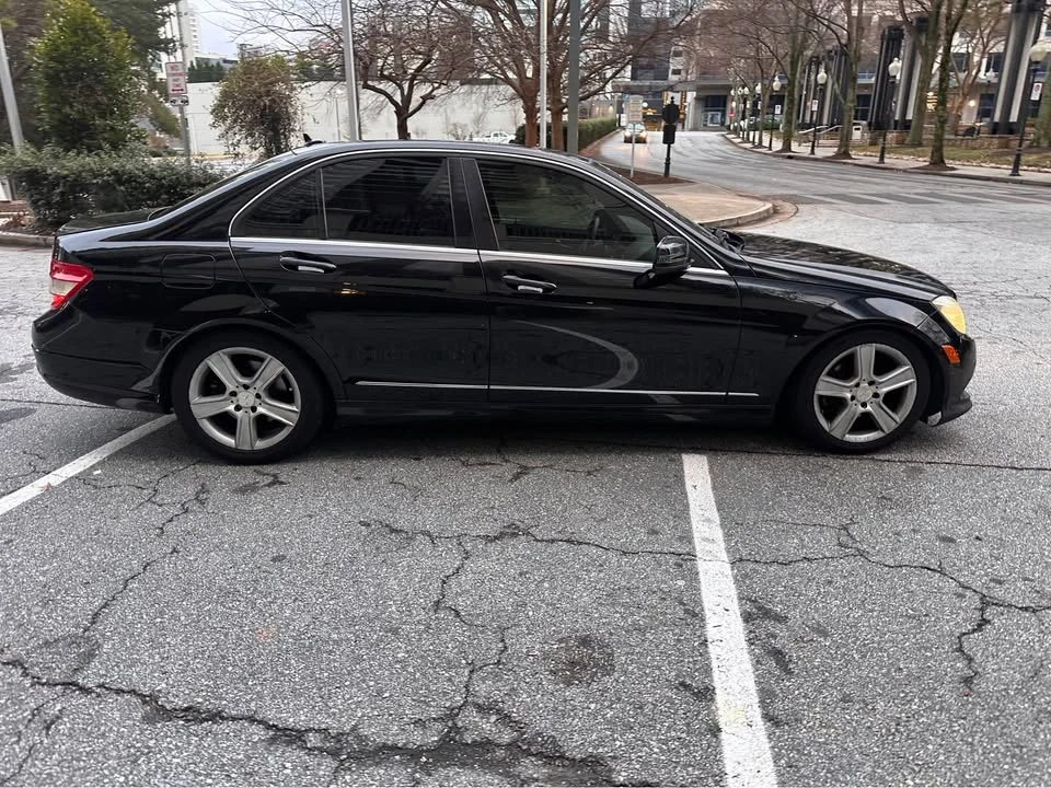 2013 Mercedes-Benz W204 C-Class - Image 8 of 10