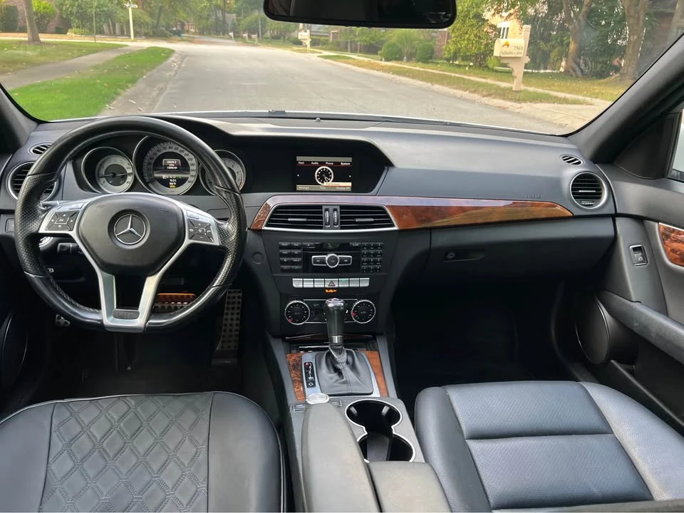 2013 Mercedes-Benz W204 C-Class - Image 8 of 15