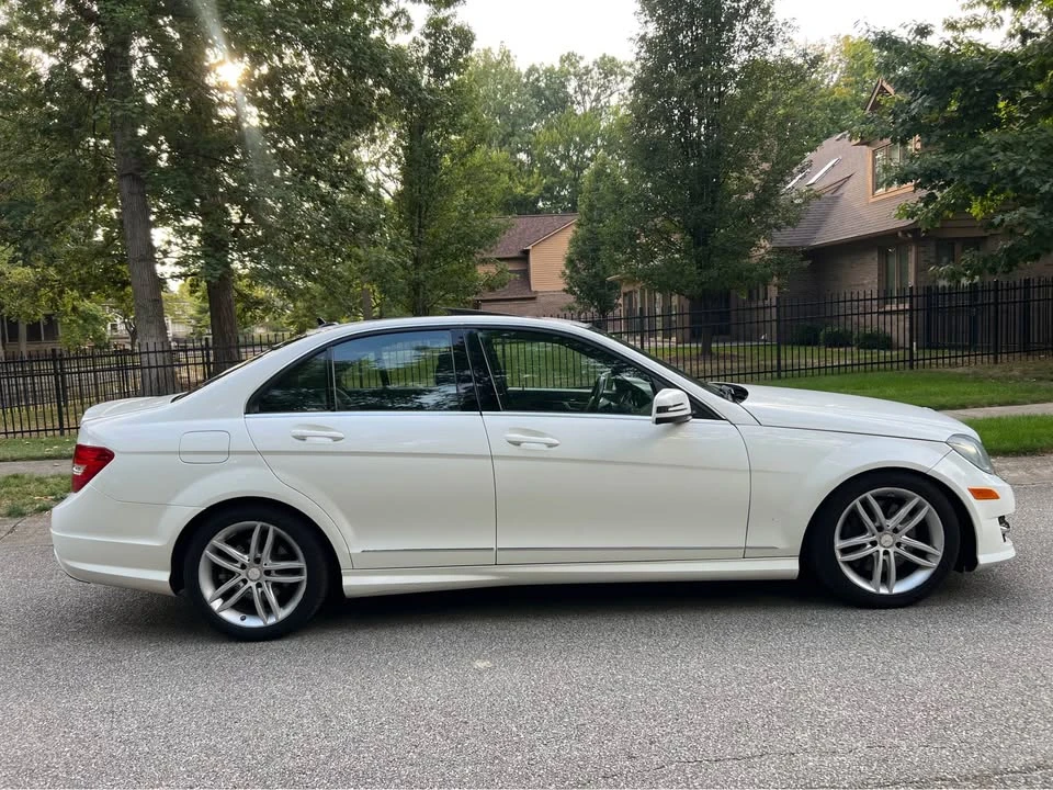 2013 Mercedes-Benz W204 C-Class - Image 4 of 15
