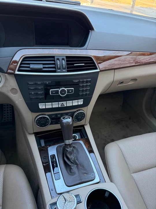 2013 Mercedes-Benz W204 C-Class - Image 6 of 6