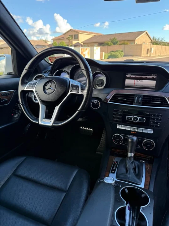 2013 Mercedes-Benz W204 C-Class - Image 9 of 12