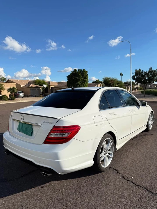 2013 Mercedes-Benz W204 C-Class - Image 7 of 12