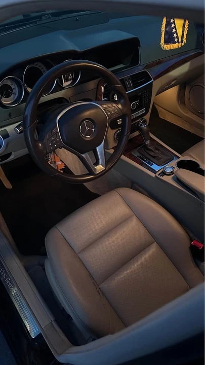 2013 Mercedes-Benz W204 C-Class - Image 7 of 8