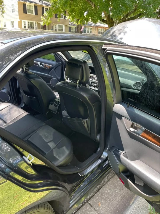2013 Mercedes-Benz W204 C-Class - Image 15 of 19