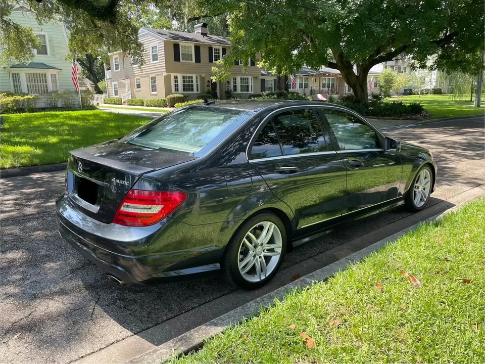 2013 Mercedes-Benz W204 C-Class - Image 6 of 19