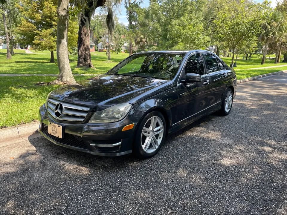 2013 Mercedes-Benz W204 C-Class - Image 3 of 19