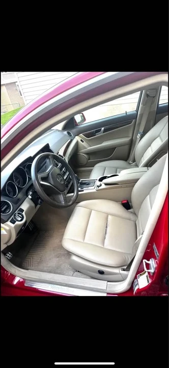 2013 Mercedes-Benz W204 C-Class - Image 5 of 9
