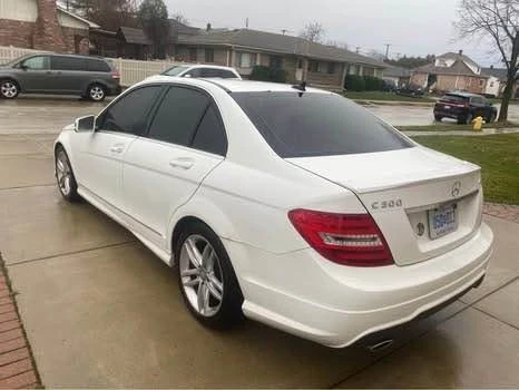 2013 Mercedes-Benz W204 C-Class - Image 9 of 16