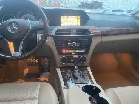 2013 Mercedes-Benz W204 C-Class - Image 15 of 16