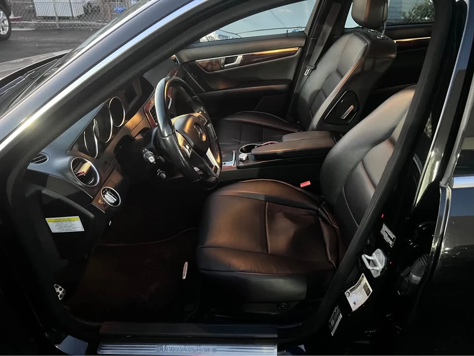 2013 Mercedes-Benz W204 C-Class - Image 8 of 12
