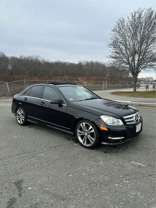 2013 Mercedes-Benz W204 C-Class - Image 2 of 12