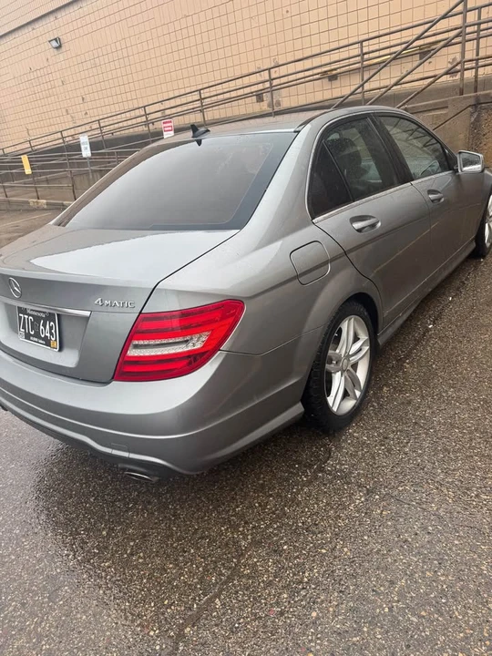 2013 Mercedes-Benz W204 C-Class - Image 3 of 4