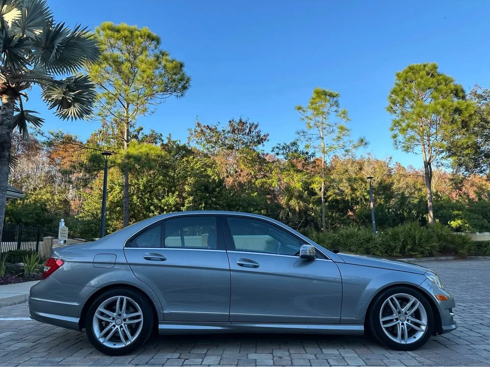 2013 Mercedes-Benz W204 C-Class - Image 3 of 12