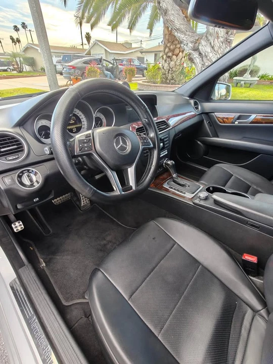 2013 Mercedes-Benz W204 C-Class - Image 10 of 11