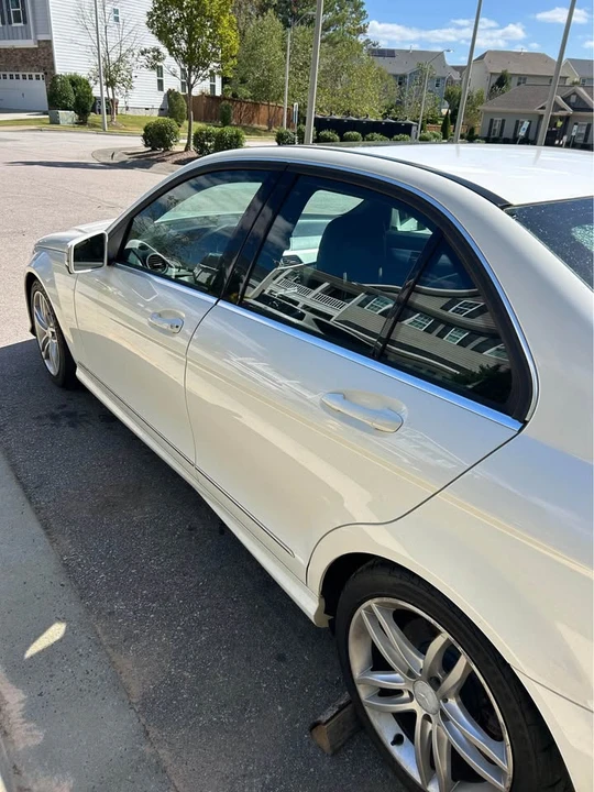 2013 Mercedes-Benz W204 C-Class - Image 2 of 13