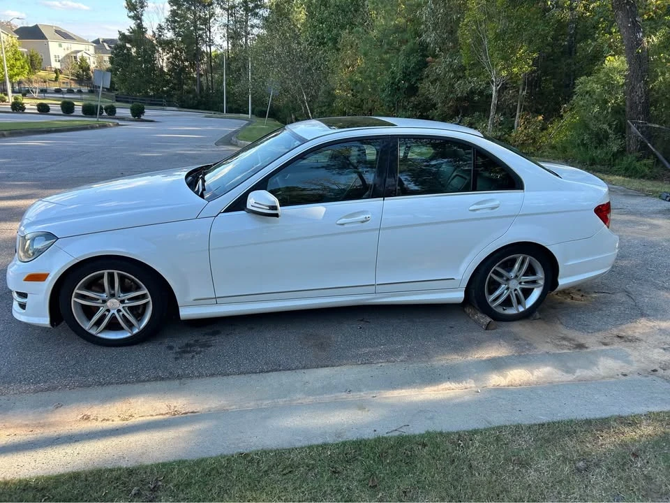 2013 Mercedes-Benz W204 C-Class - Image 5 of 13