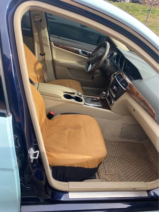 2013 Mercedes-Benz W204 C-Class - Image 11 of 14