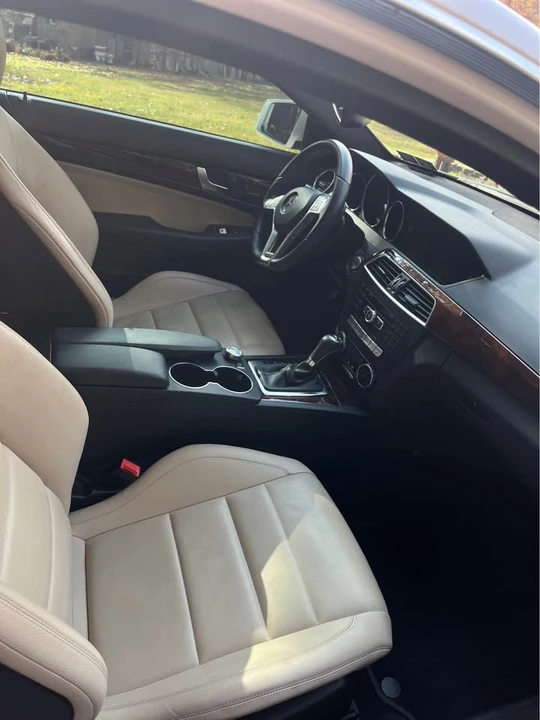 2013 Mercedes-Benz W204 C-Class - Image 11 of 16
