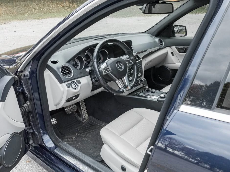 2013 Mercedes-Benz W204 C-Class - Image 4 of 7