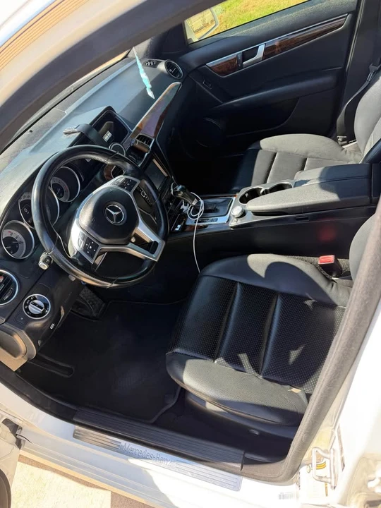 2013 Mercedes-Benz W204 C-Class - Image 7 of 16