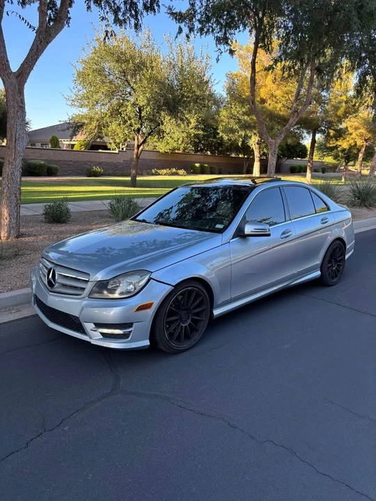2013 Mercedes-Benz W204 C-Class - Image 2 of 12