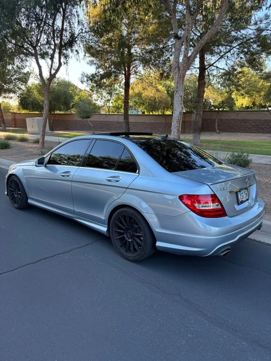 2013 Mercedes-Benz W204 C-Class - Image 3 of 12