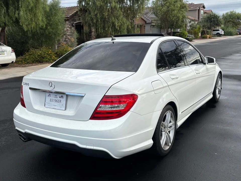 2013 Mercedes-Benz W204 C-Class - Image 5 of 17