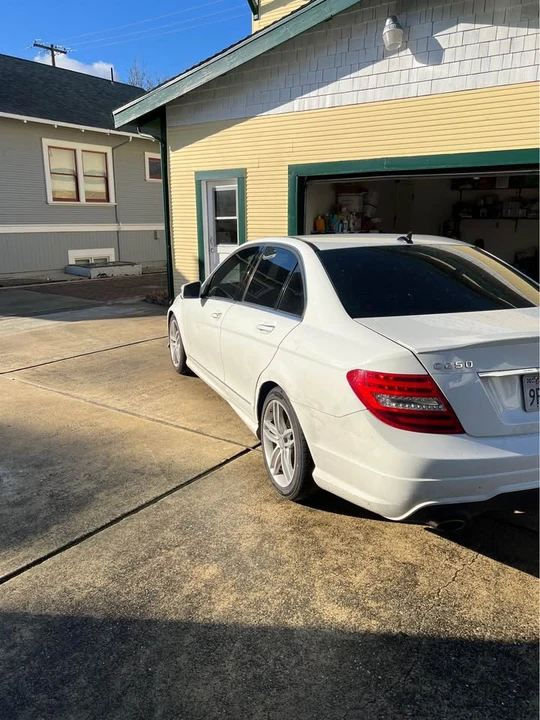 2013 Mercedes-Benz W204 C-Class - Image 7 of 7