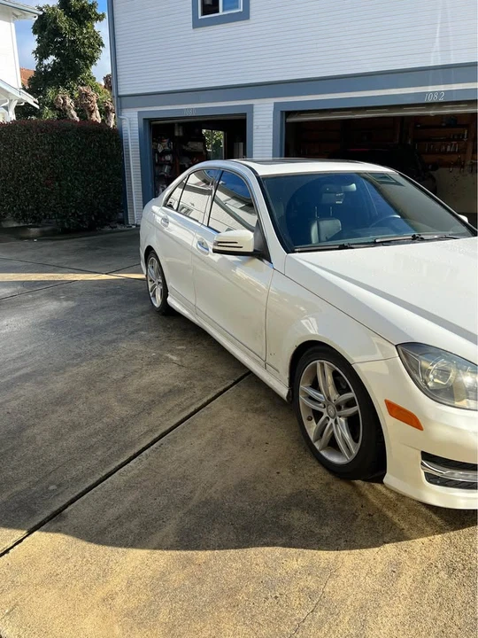 2013 Mercedes-Benz W204 C-Class - Image 4 of 7