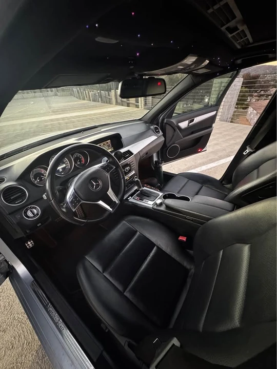 2013 Mercedes-Benz W204 C-Class - Image 11 of 13