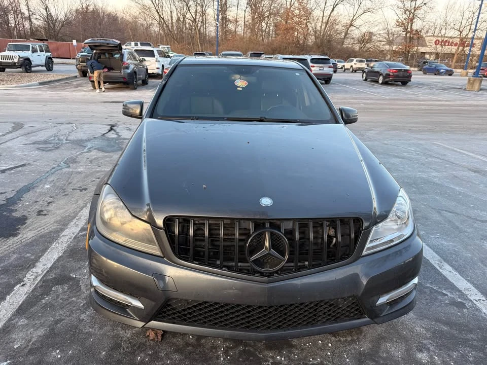 2013 Mercedes-Benz W204 C-Class - Image 2 of 5