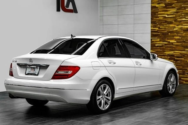 2013 Mercedes-Benz W204 C-Class - Image 4 of 17