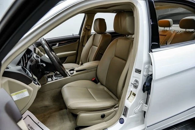 2013 Mercedes-Benz W204 C-Class - Image 12 of 17