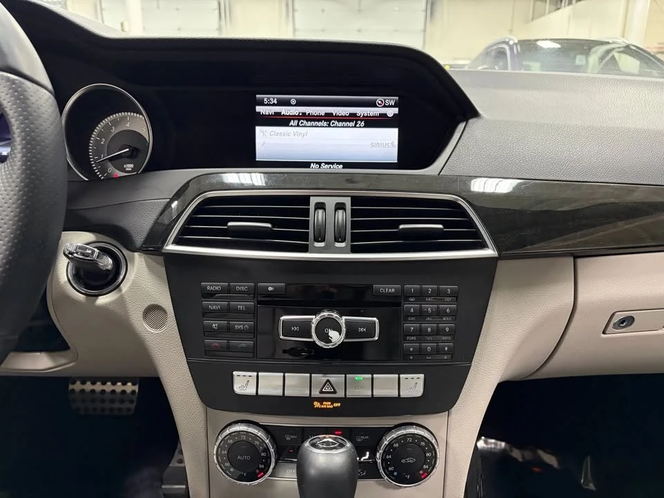 2013 Mercedes-Benz W204 C-Class - Image 13 of 20