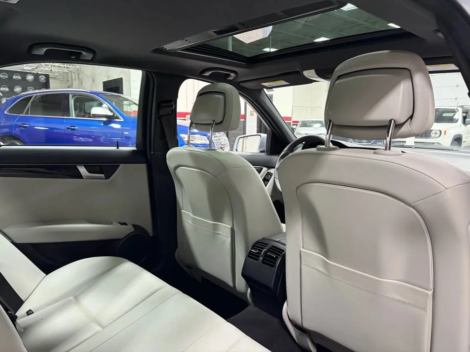 2013 Mercedes-Benz W204 C-Class - Image 9 of 20