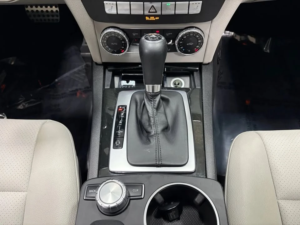 2013 Mercedes-Benz W204 C-Class - Image 14 of 20
