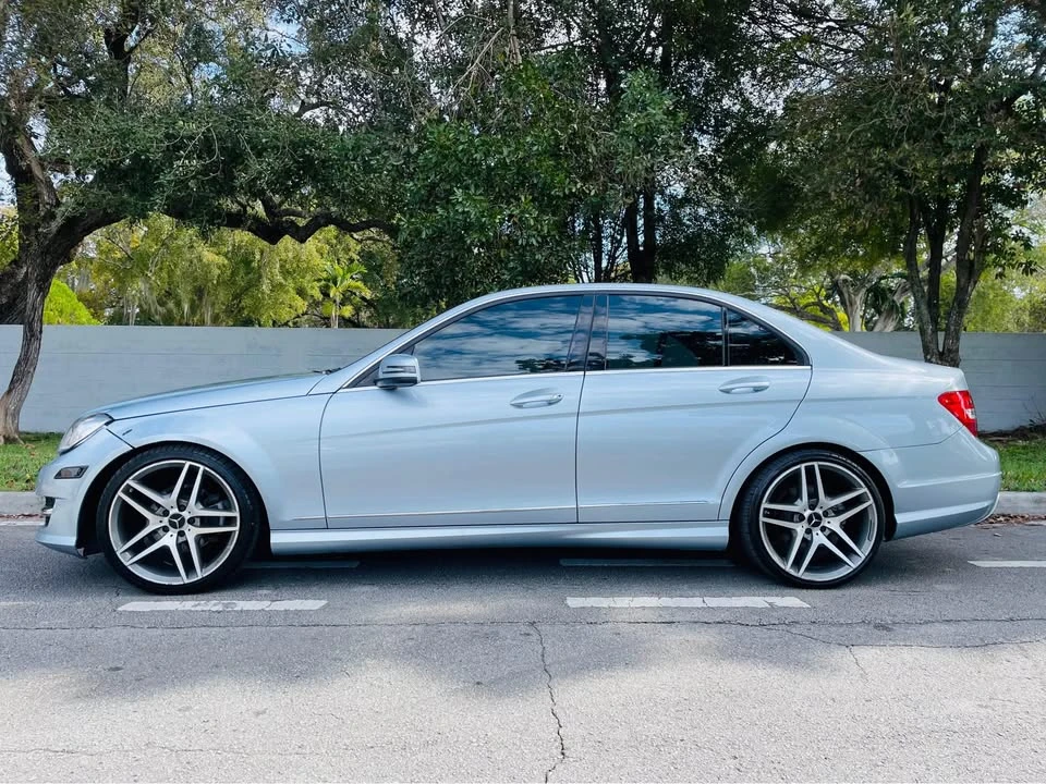 2013 Mercedes-Benz W204 C-Class - Image 15 of 15