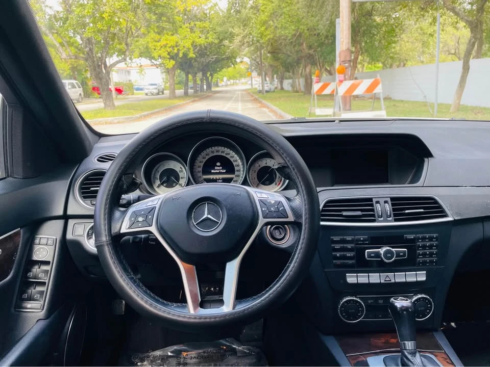 2013 Mercedes-Benz W204 C-Class - Image 5 of 15