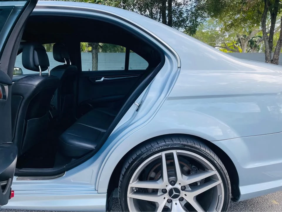 2013 Mercedes-Benz W204 C-Class - Image 2 of 15