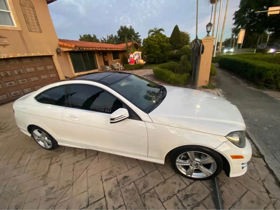 2013 Mercedes-Benz W204 C-Class - Image 3 of 3