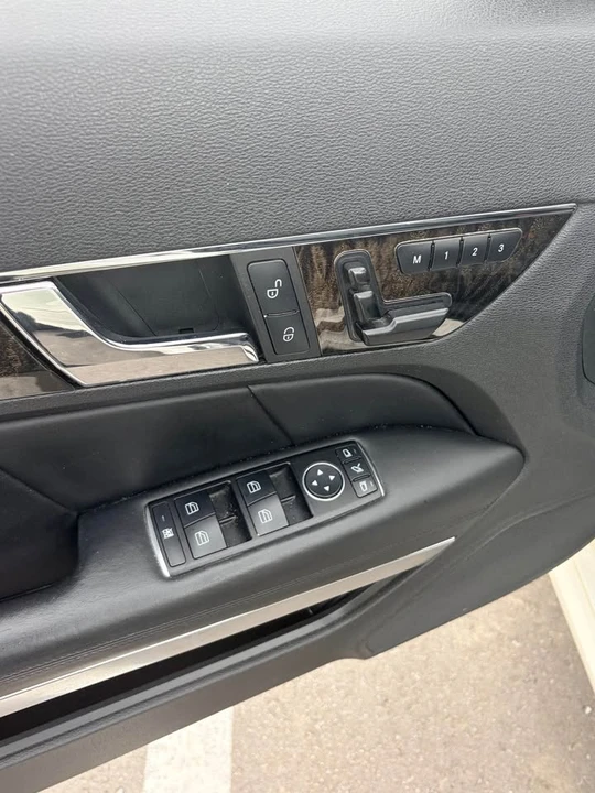 2013 Mercedes-Benz W212 E-Class - Image 8 of 9