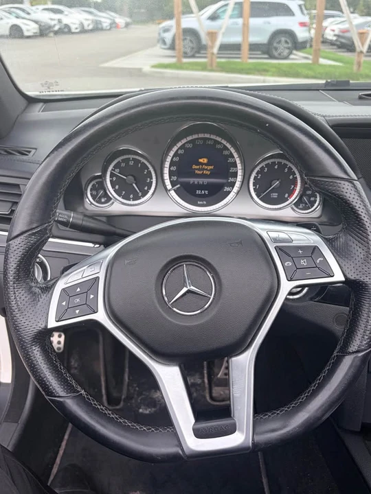 2013 Mercedes-Benz W212 E-Class - Image 6 of 9